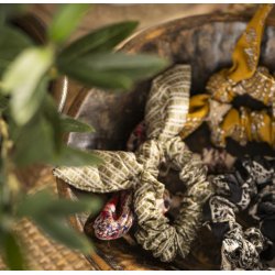 Scrunchie fra 2nd hand sarier - Unika - :7 cm.