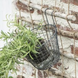 Frisk lidt op - med en altankurv...