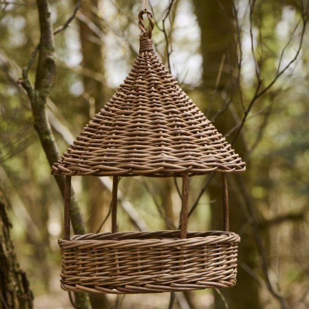 Fuglefoderhus i flettet pil &hearts;