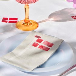 Dug - Aflang m/danske flag hvid - 150 x 250 cm