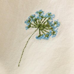 Stofserviet - Flora - Bl� sk�rmblomst - Butter cream - 40 x 40 cm