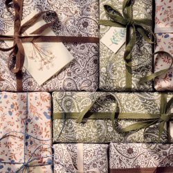 Gavepapir - Grn paisley - 5 meter