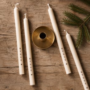 Pakke med 4 Hygge-kertelys og Gloria-stage i messing