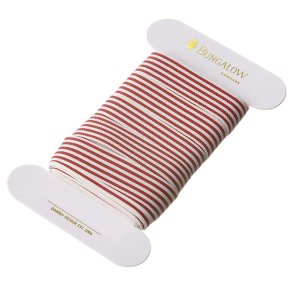 Bredt stribet dekorationsb�nd fra Bungalow i Scarlet Red 1,8 cm x 10 m