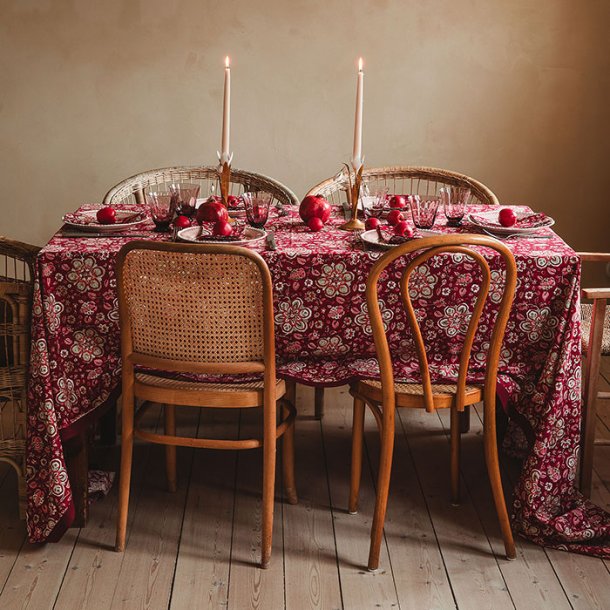 Amara � h�ndtrykte duge til julebordet &hearts;