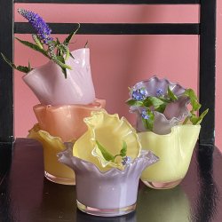 Smukke glasvaser og -stager fra Madam Stoltz