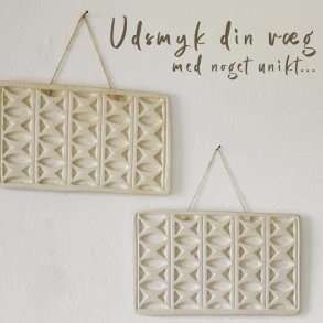 V�gdekoration i relief - Madam Stoltz &hearts;