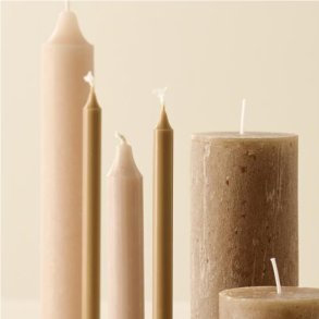 Elegante kertelys - i fine, lyse farver...