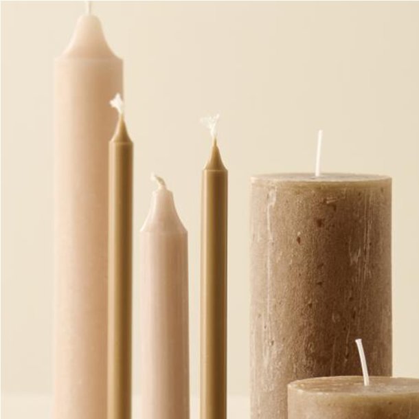 Elegante kertelys - i fine, lyse farver...