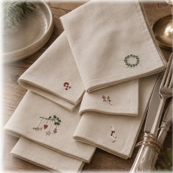 Stofservietter med broderier til den hyggelige juletradition